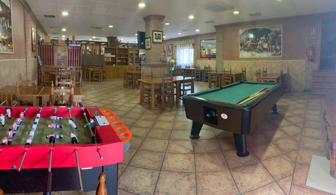 Hostal Sesena Zewnętrze zdjęcie