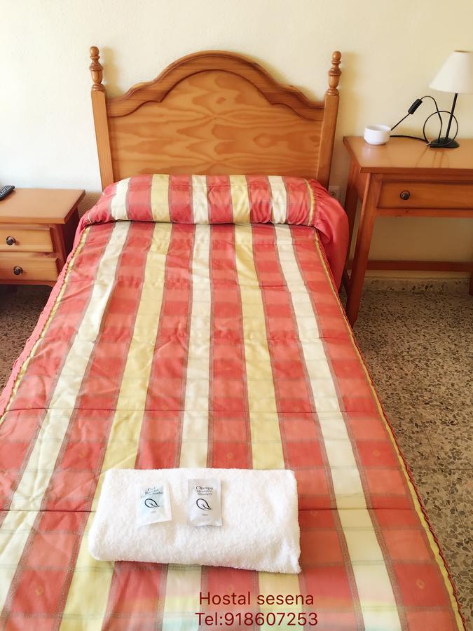 Hostal Sesena Zewnętrze zdjęcie