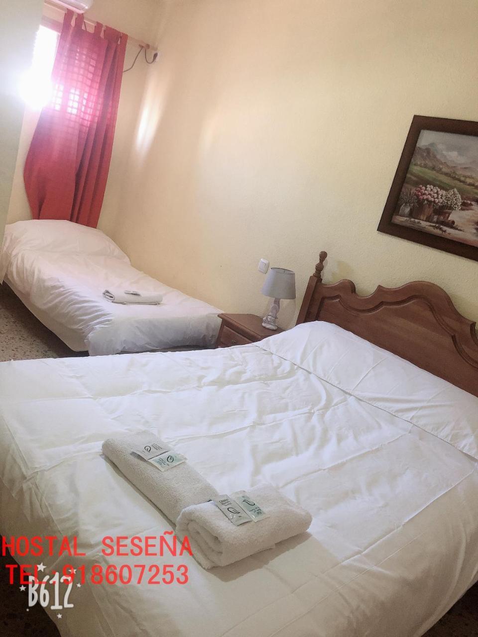 Hostal Sesena Zewnętrze zdjęcie