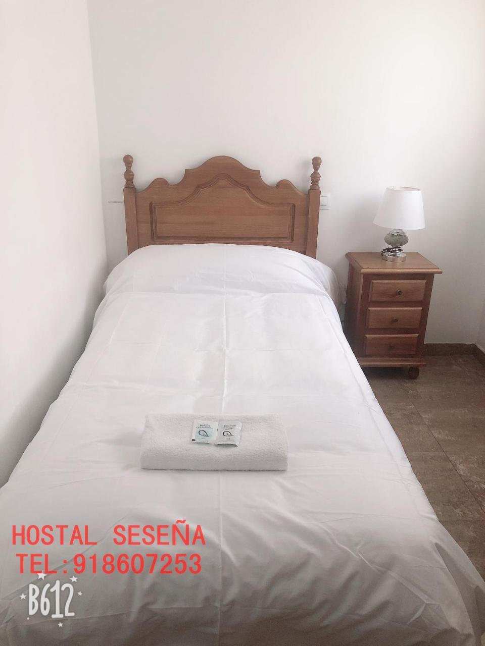 Hostal Sesena Zewnętrze zdjęcie